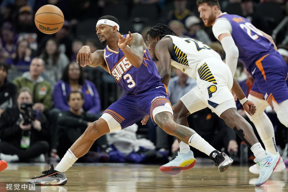 郑钦文正在 郑钦文正在